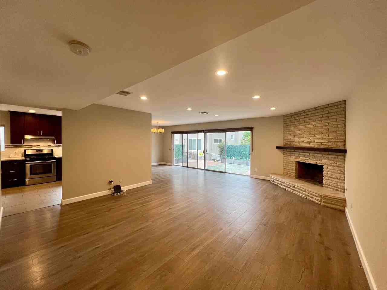 5811 Agnes Ave #NA - Photo 2 of 11