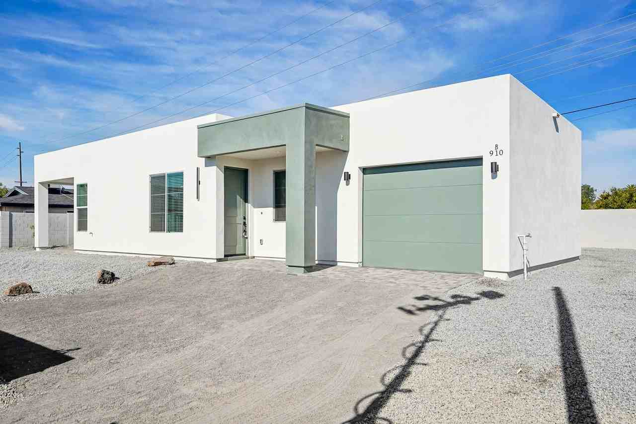 910 East Roma Avenue #NA - Photo 3 of 8