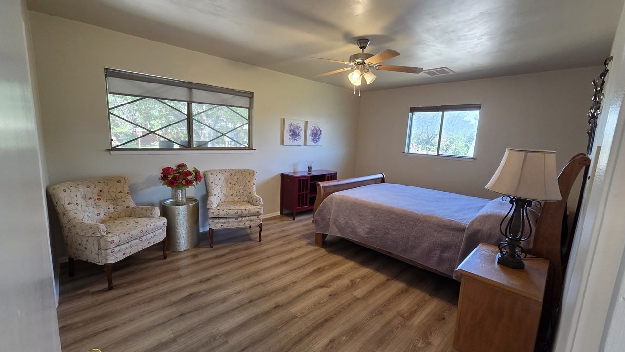 2910 Wacos Dr #NA - Photo 5 of 35