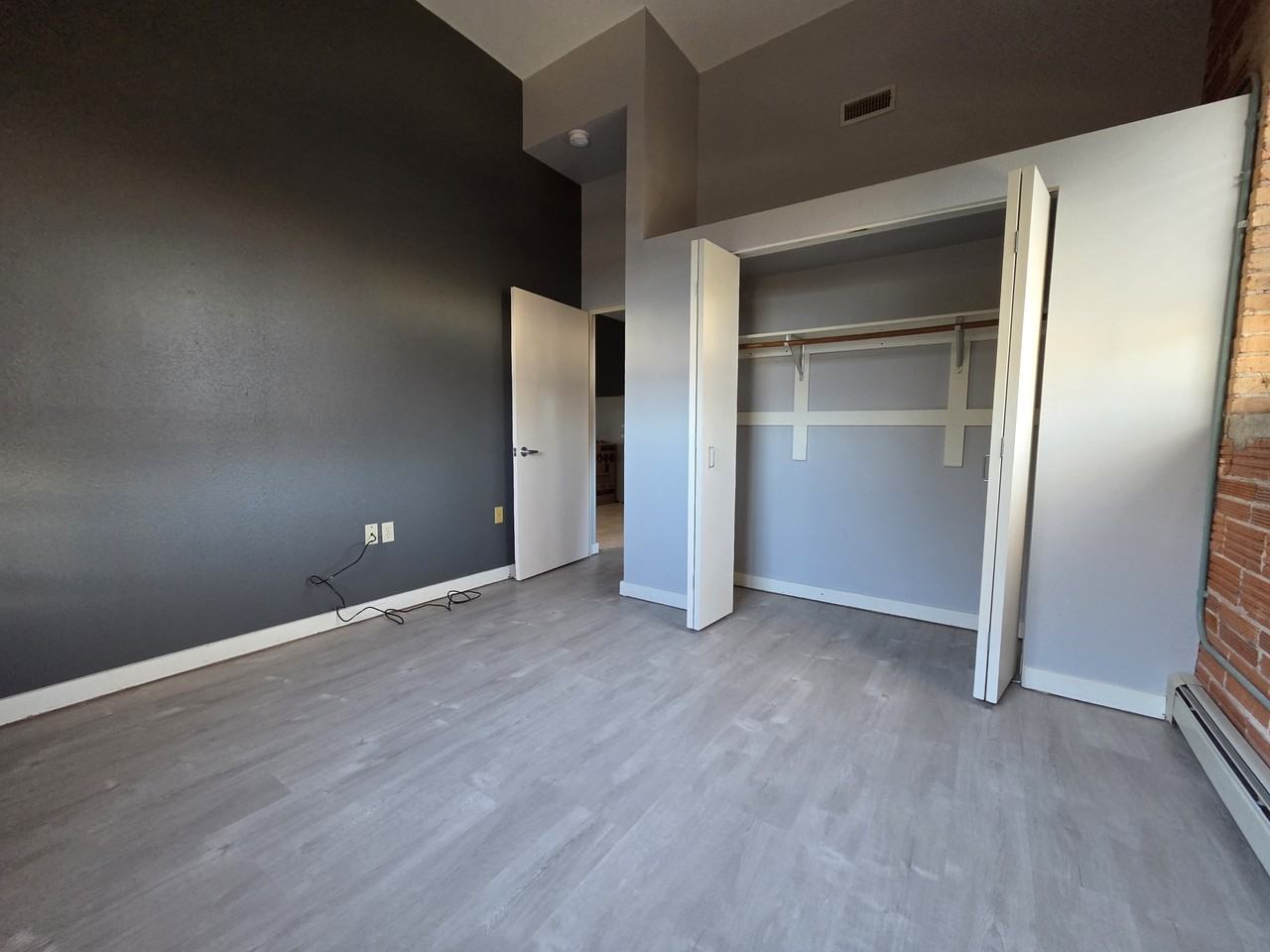 143 Water Street - Photo 6 of 19