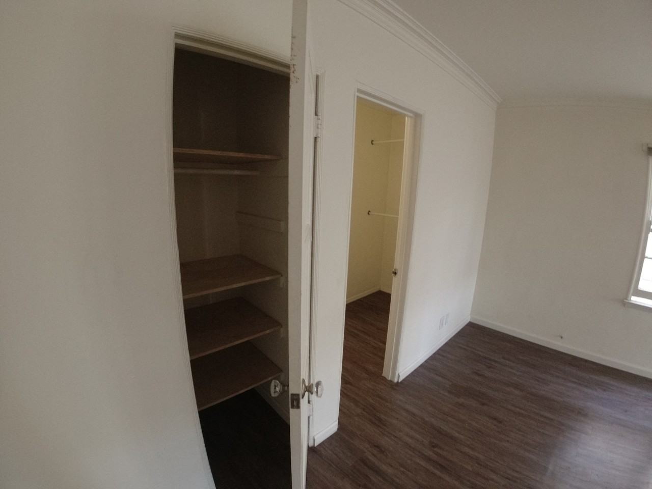 5928 Melrose Ave #3 - Photo 3 of 20