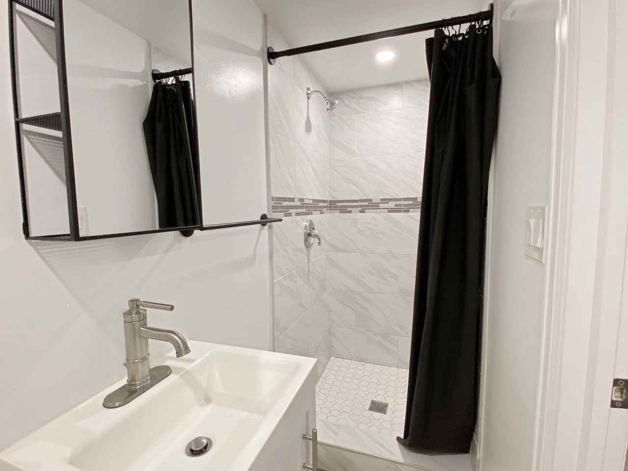 3009 Vancouver Avenue - Photo 5 of 11