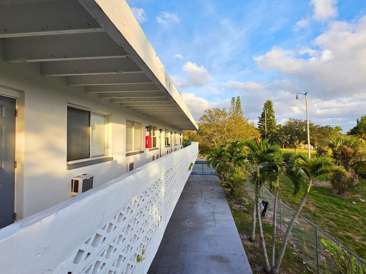 2915 Broadway - Photo 6 of 18