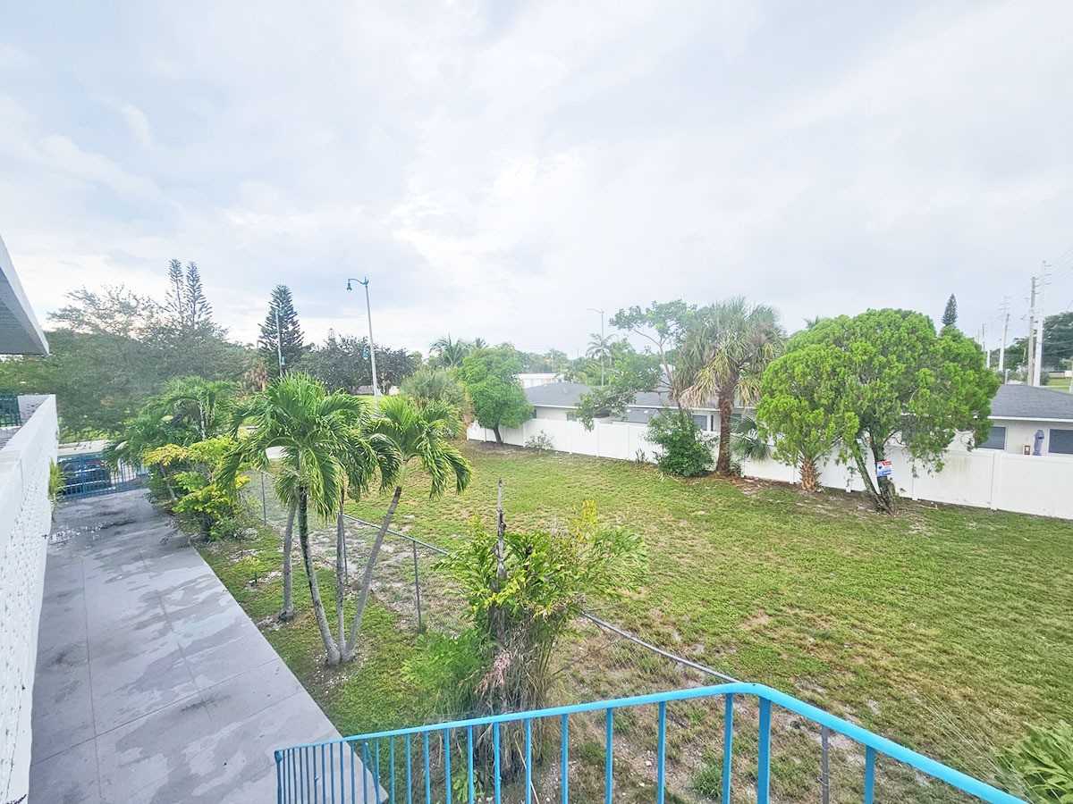 2915 Broadway - Photo 7 of 18