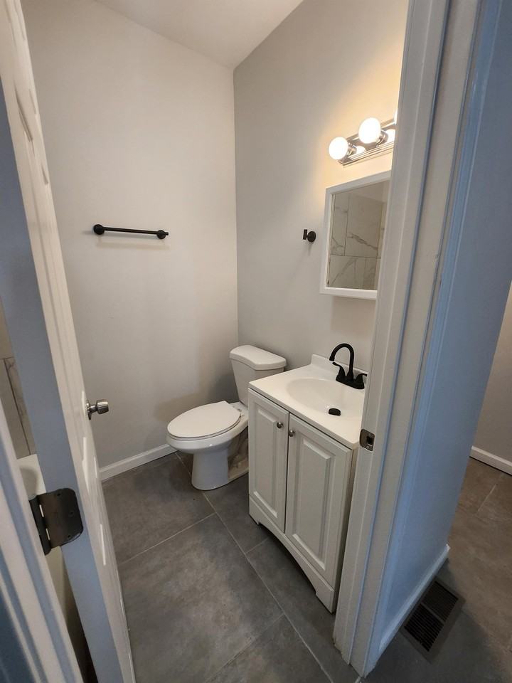 370 Olive Street LLC - Photo 3 of 8