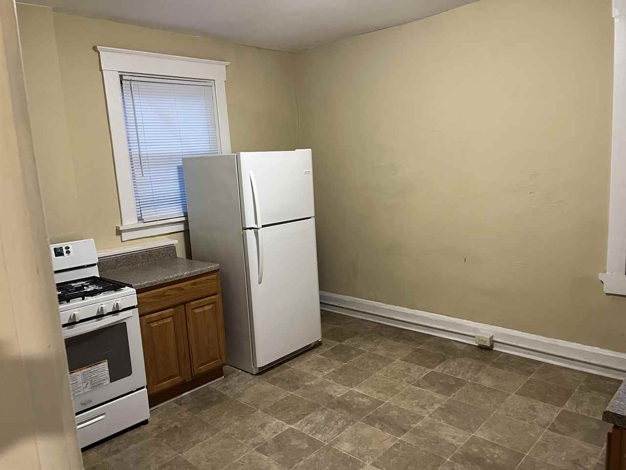 4401 Glenway Ave - Photo 4 of 7