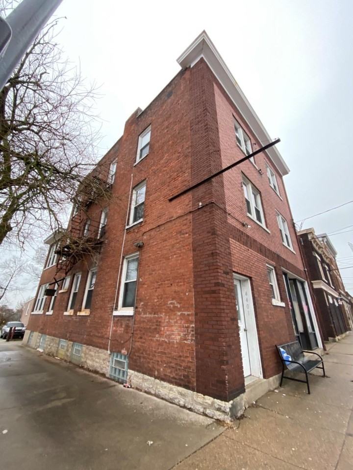 4401 Glenway Ave - Photo 7 of 7