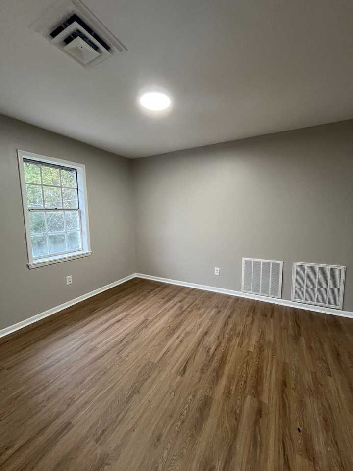 254 Lake Drive Unit 6 - Photo 3 of 10