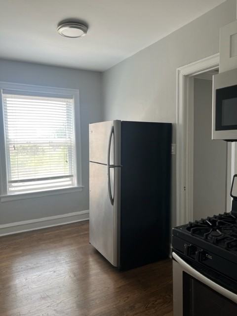 5736-52 S. Stony Island - Photo 7 of 46