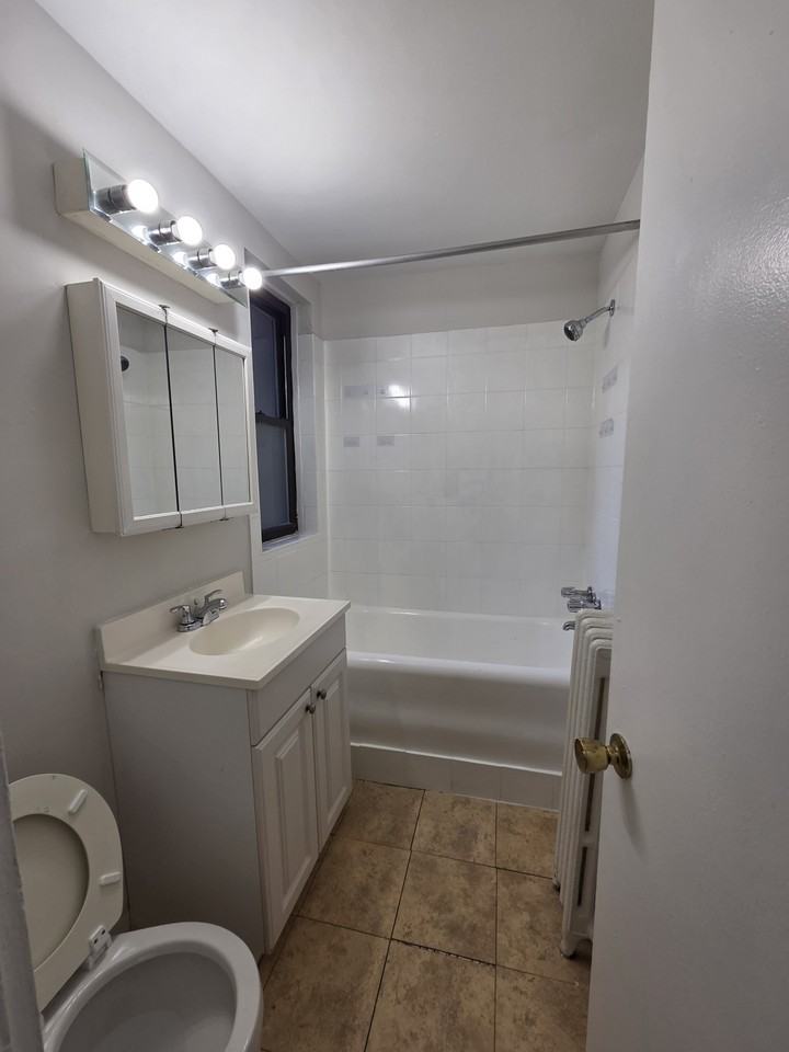 5210-14 S. Woodlawn - Photo 5 of 25