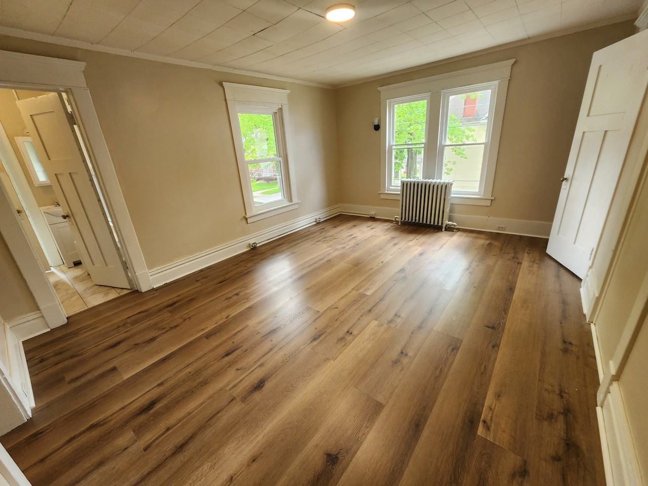 662-664 West 9th Street - Photo 2 of 11