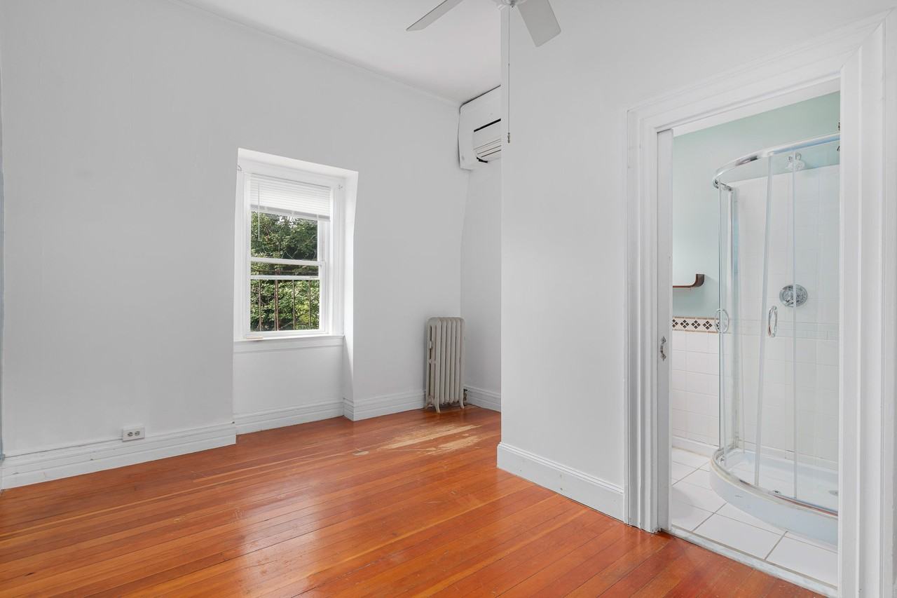 79 Lloyd Avenue - Photo 2 of 45