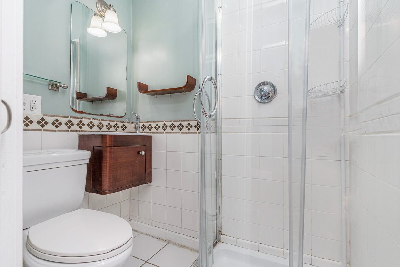 79 Lloyd Avenue - Photo 4 of 45