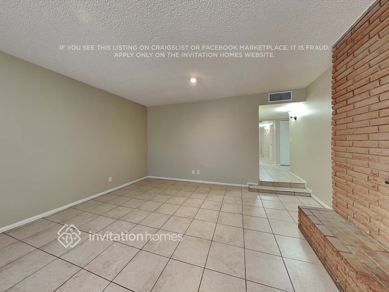 5746 North 41st Drive - Photo 3 of 19