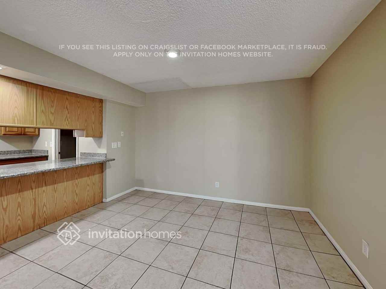 5746 North 41st Drive - Photo 5 of 19