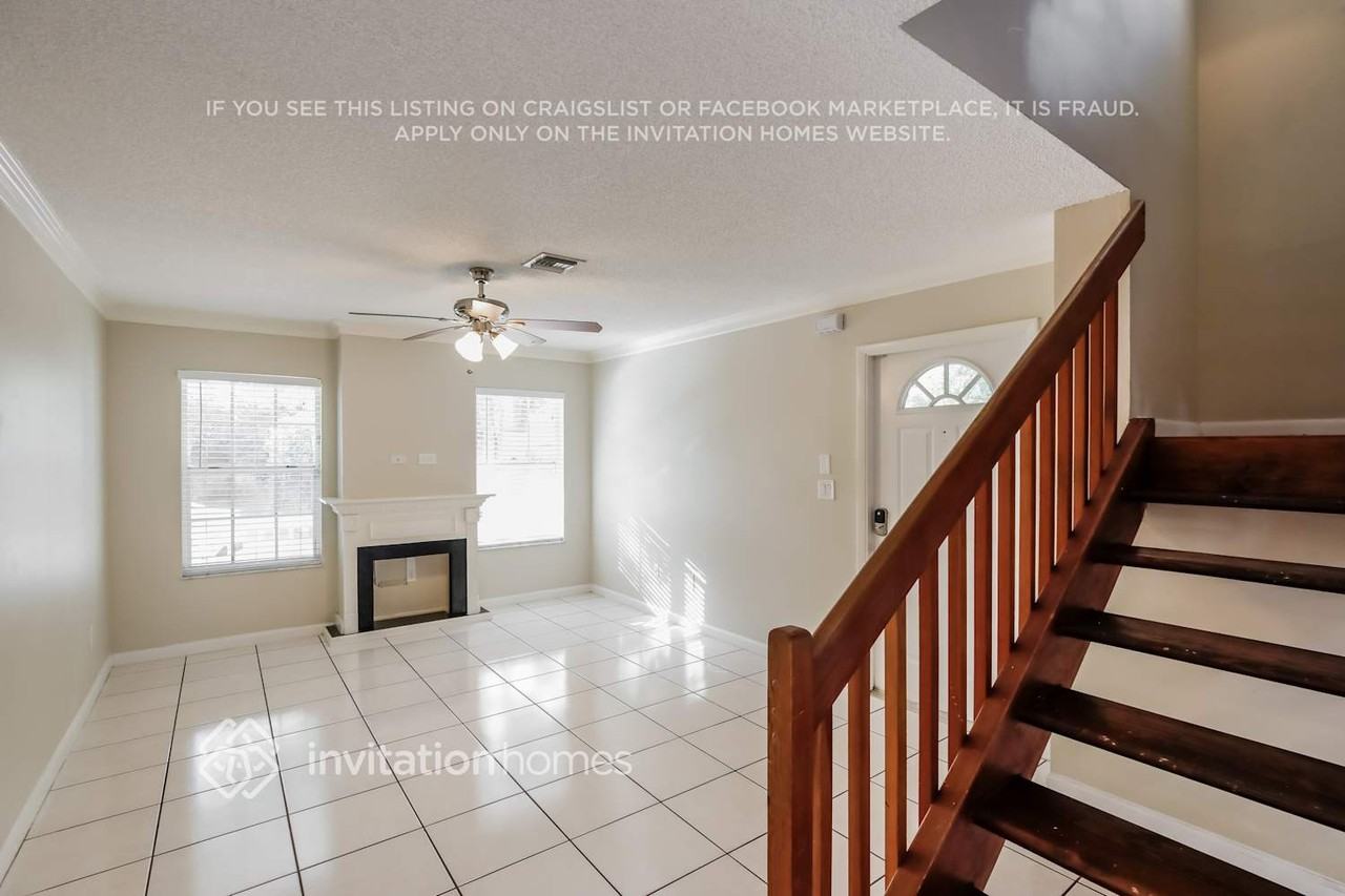 11755 Southwest 117th Terrace - Photo 4 of 18