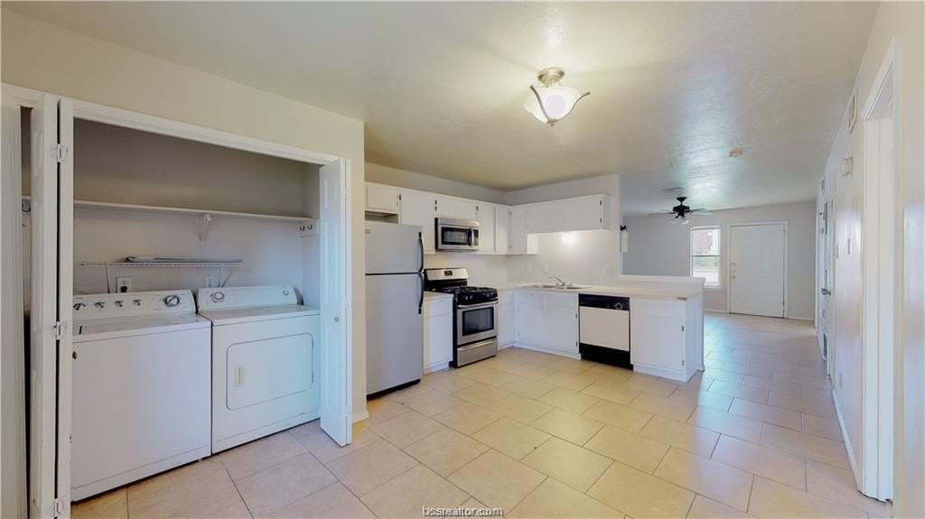 801 San Pedro Dr #D - Photo 3 of 13
