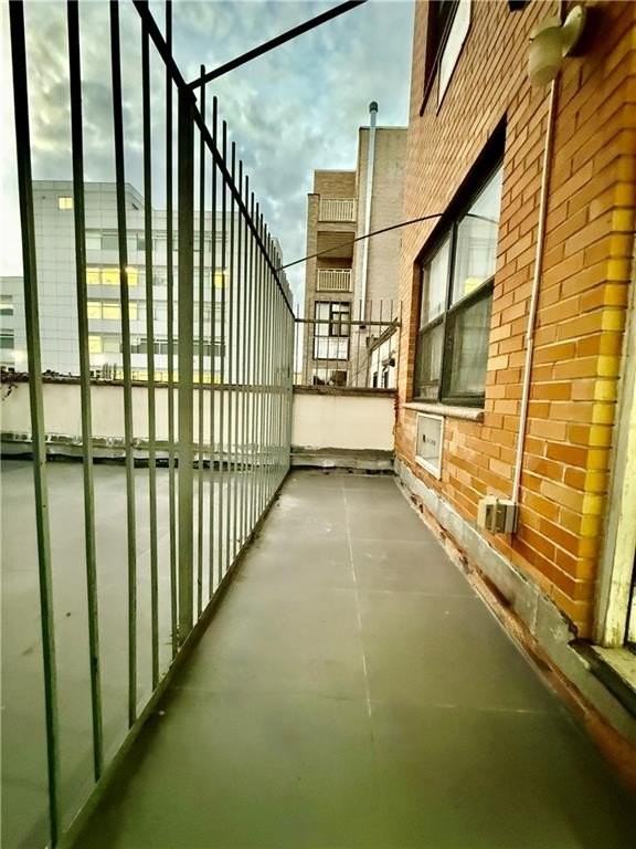 826 55th St #2 - Photo 7 of 8