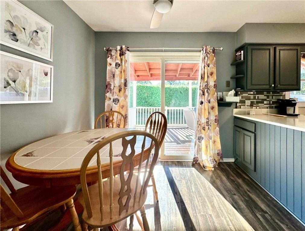 406 Sharr Ave - Photo 7 of 24