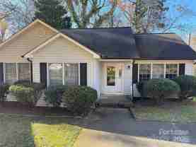 1424 Ridgewood Dr - Photo 1 of 1