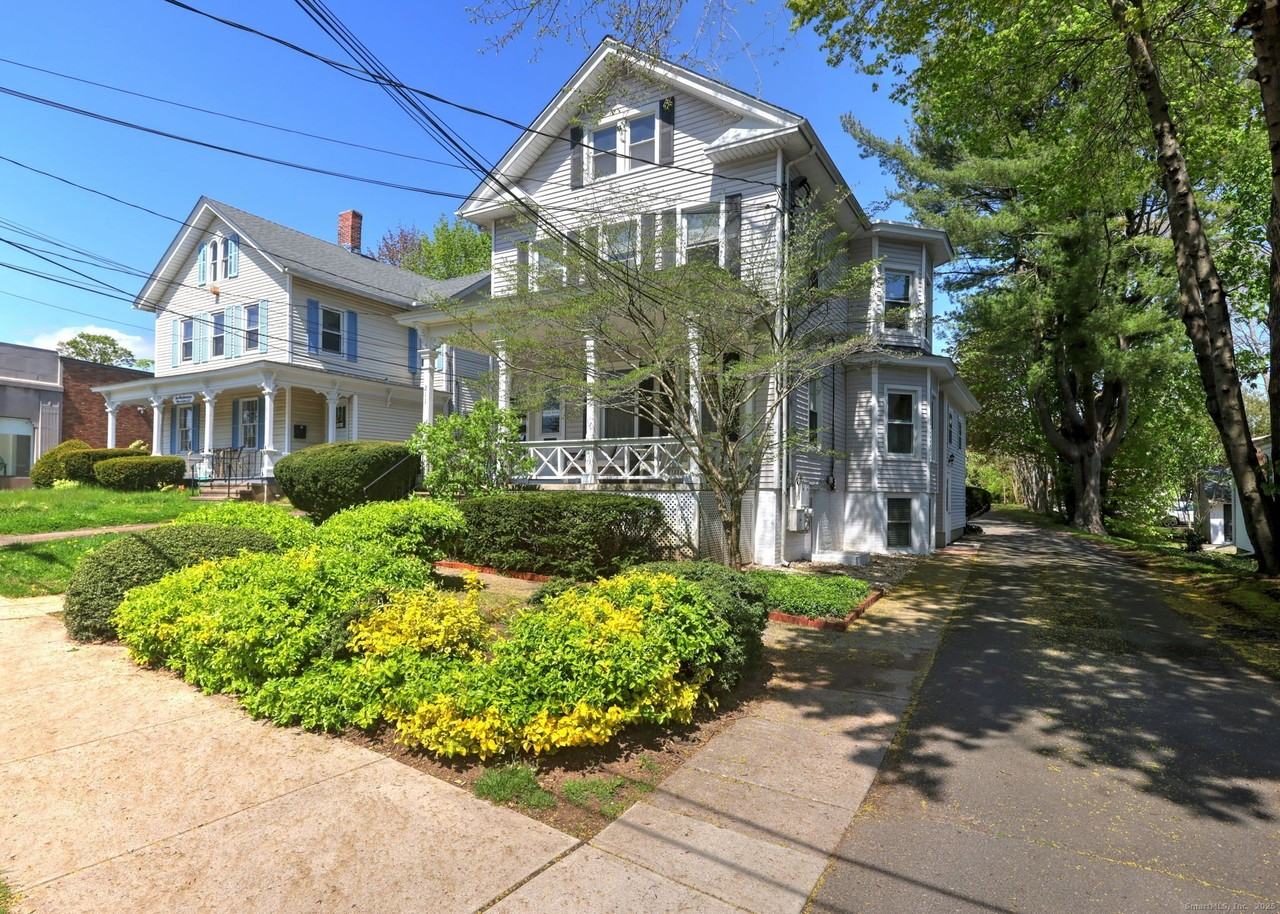 211 Montowese St - Photo 4 of 40