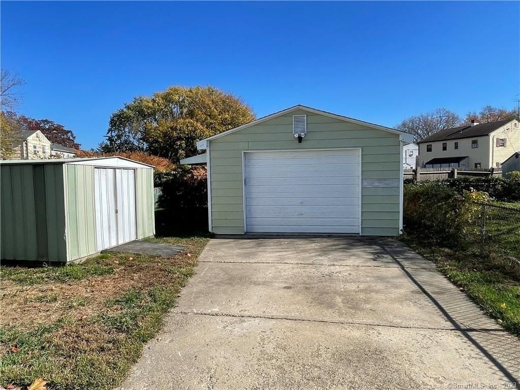 213 Larkin Ct - Photo 4 of 30