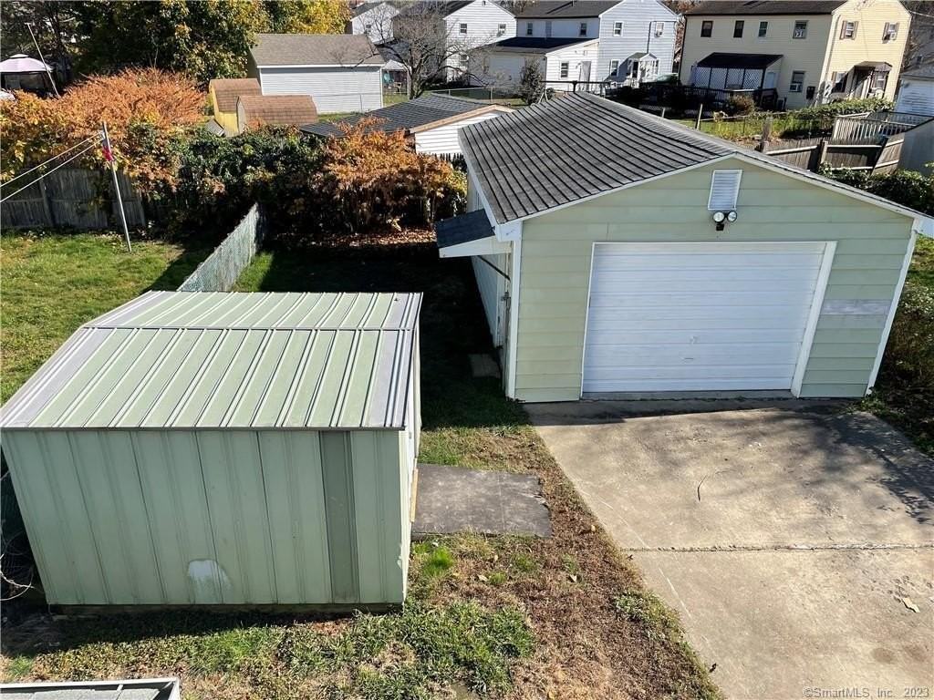 213 Larkin Ct - Photo 6 of 30