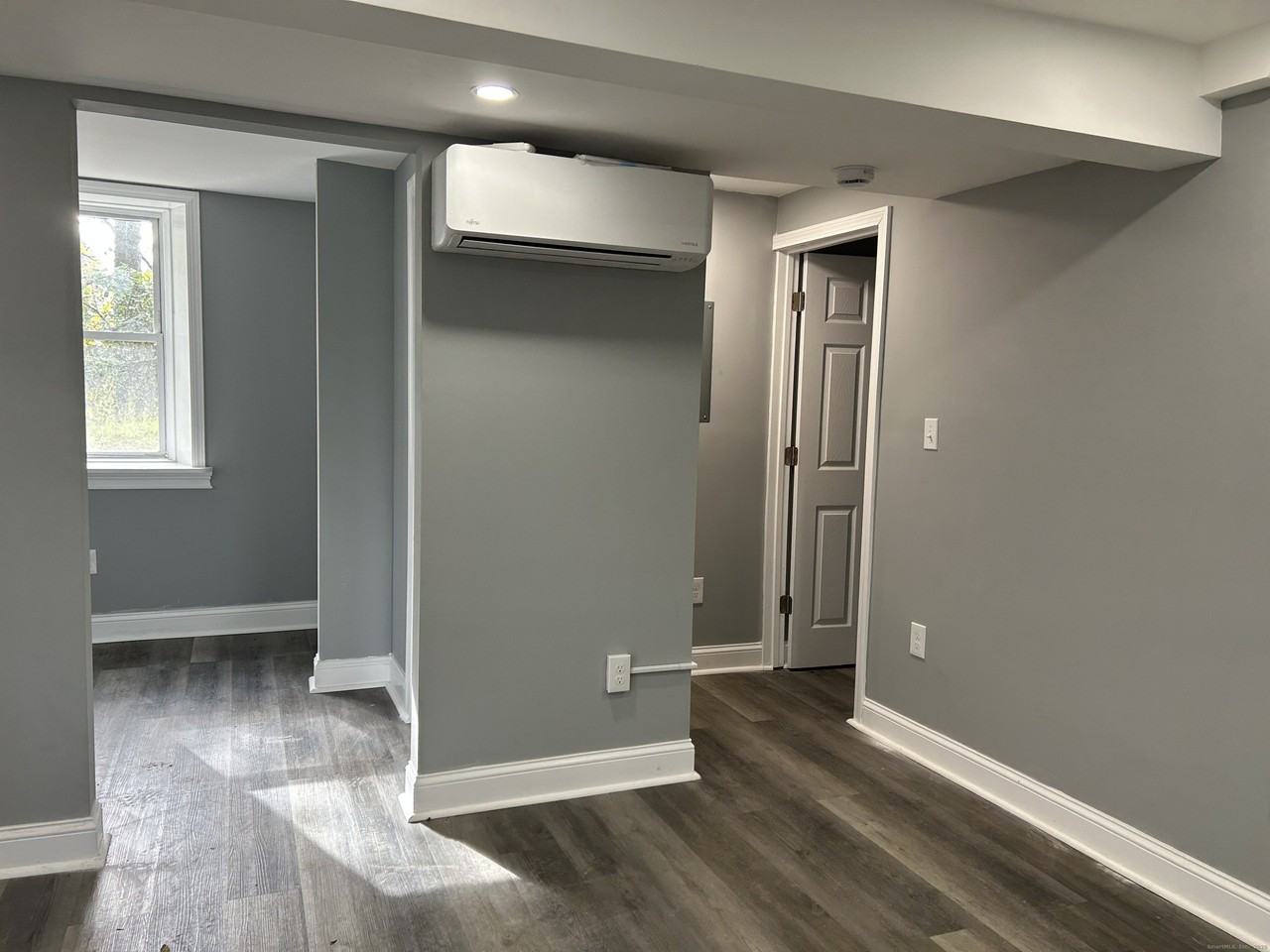 22 Hawthorne St #1 - Photo 4 of 22