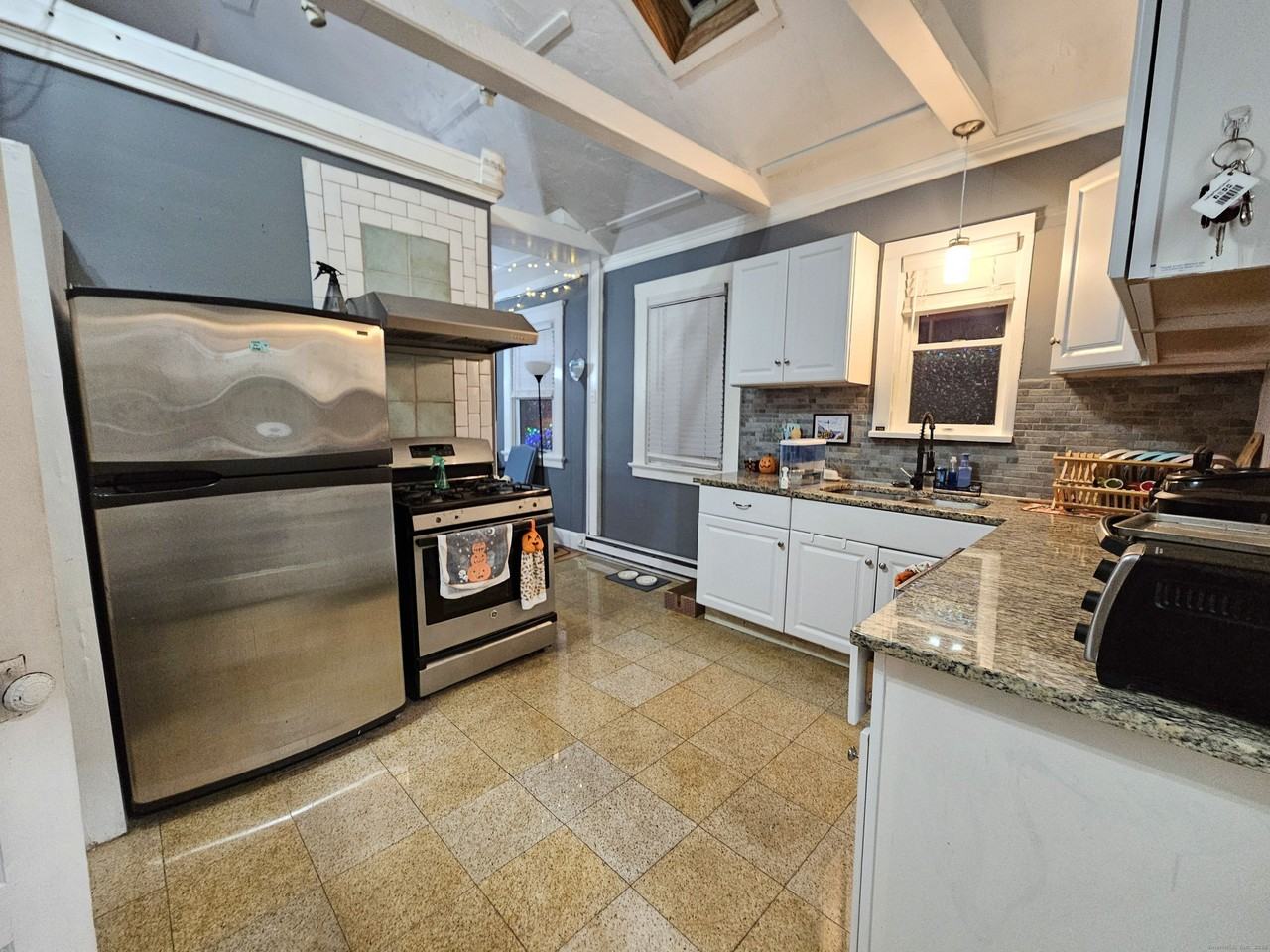 204 Broad St #3 - Photo 2 of 11