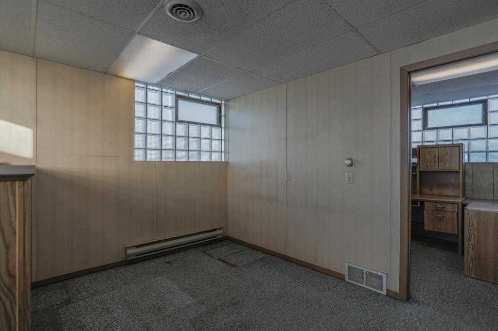 3213 S Central Ave - Photo 7 of 31