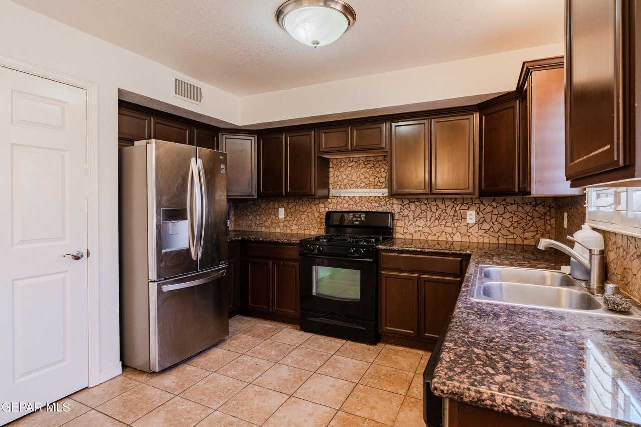 3178 Blue Dirt Cir - Photo 3 of 14