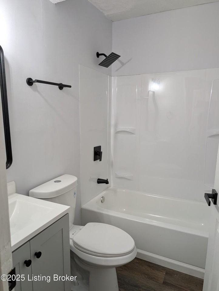 3224 Springfield Dr - Photo 5 of 10