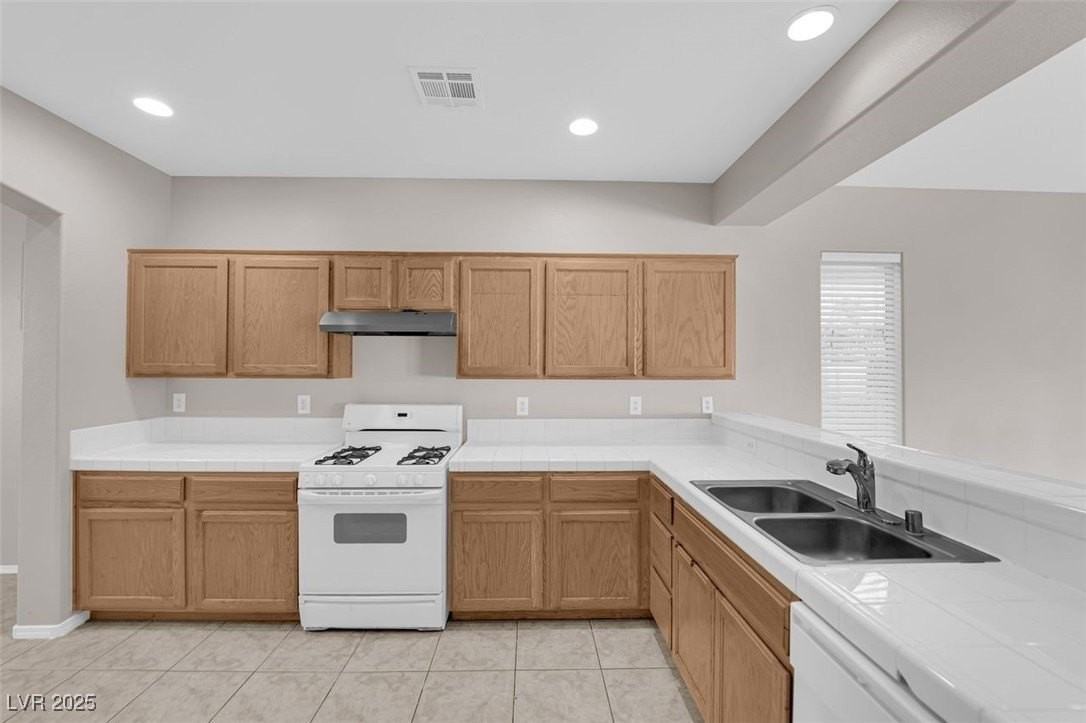 7931 Severn Valley St - Photo 7 of 19