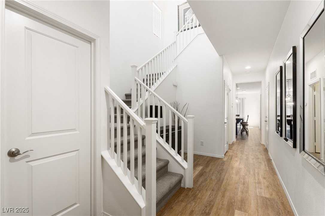 5244 Fiery Sky Ridge St - Photo 7 of 28