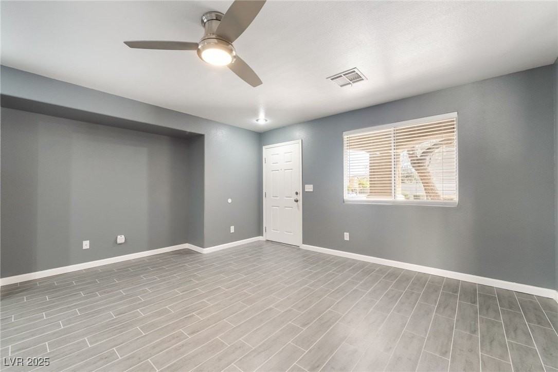 11981 Fairfax Ridge St - Photo 3 of 22