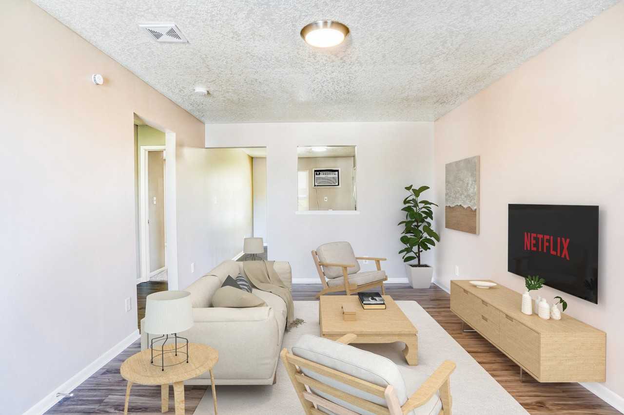 Romig Street Apartments - Photo 3 of 6