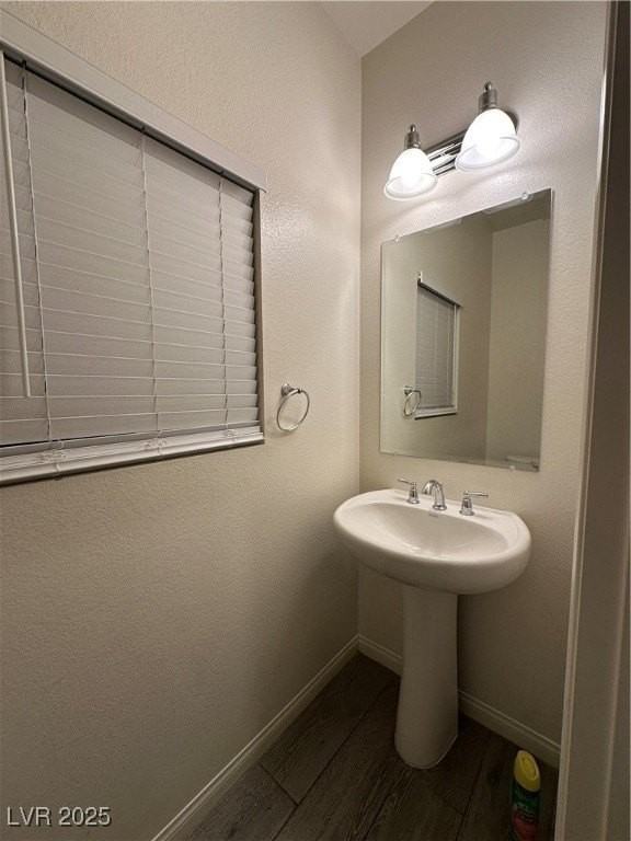 7030 Ghost Hill Street - Photo 3 of 25