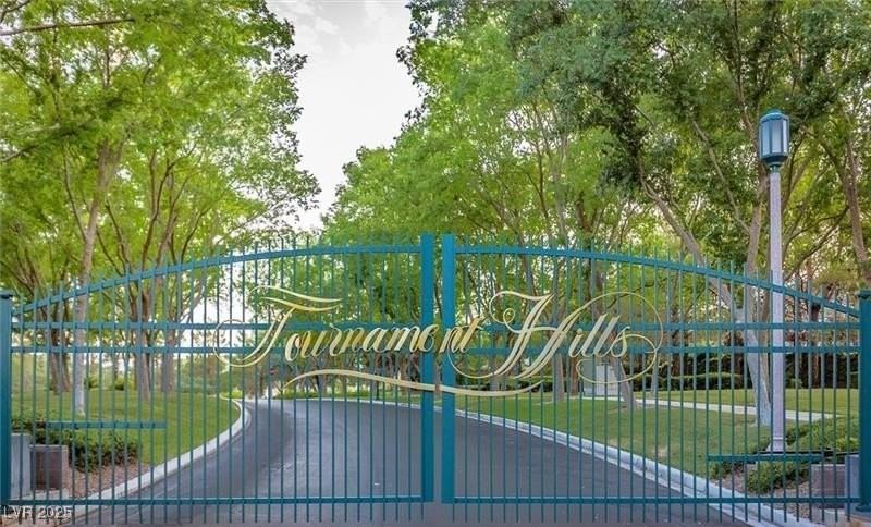 1008 Trophy Hills Dr - Photo 3 of 50