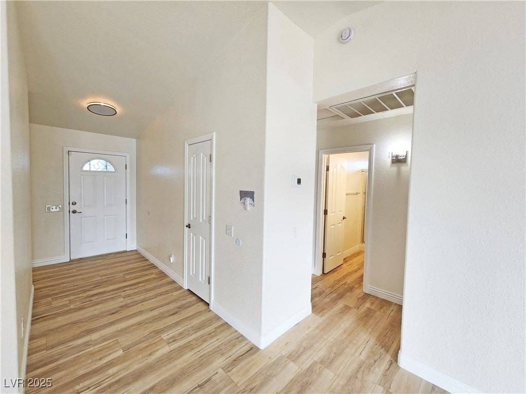 3741 Malibou Ave - Photo 6 of 44