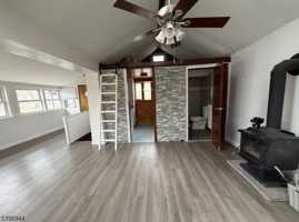 featured image of 7 Yacare Path