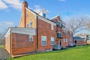 10 Codington Pl - Photo 1 of 1