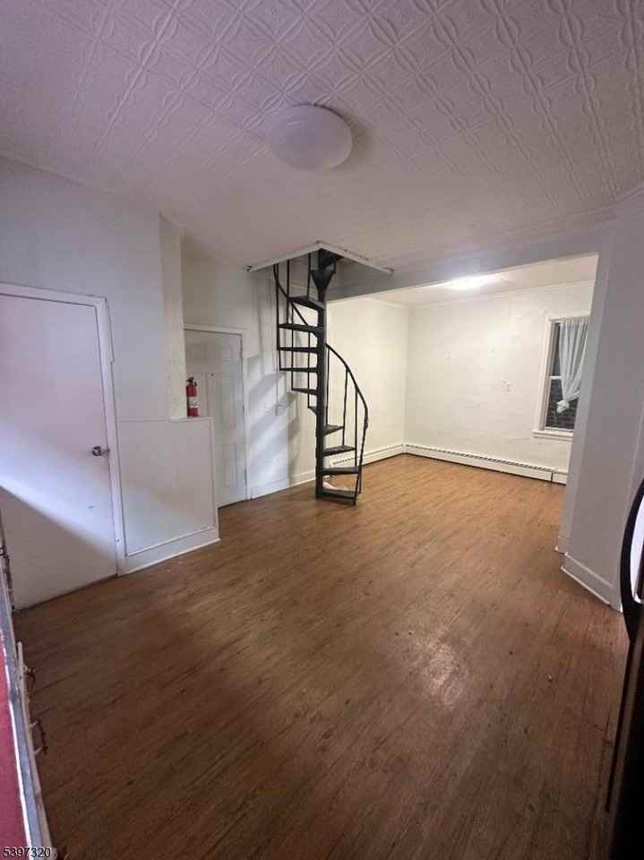 205 Parker Ave #2 - Photo 3 of 7