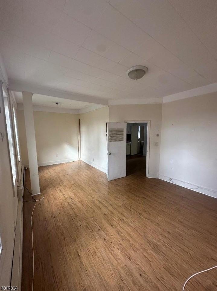 205 Parker Ave #2 - Photo 6 of 7