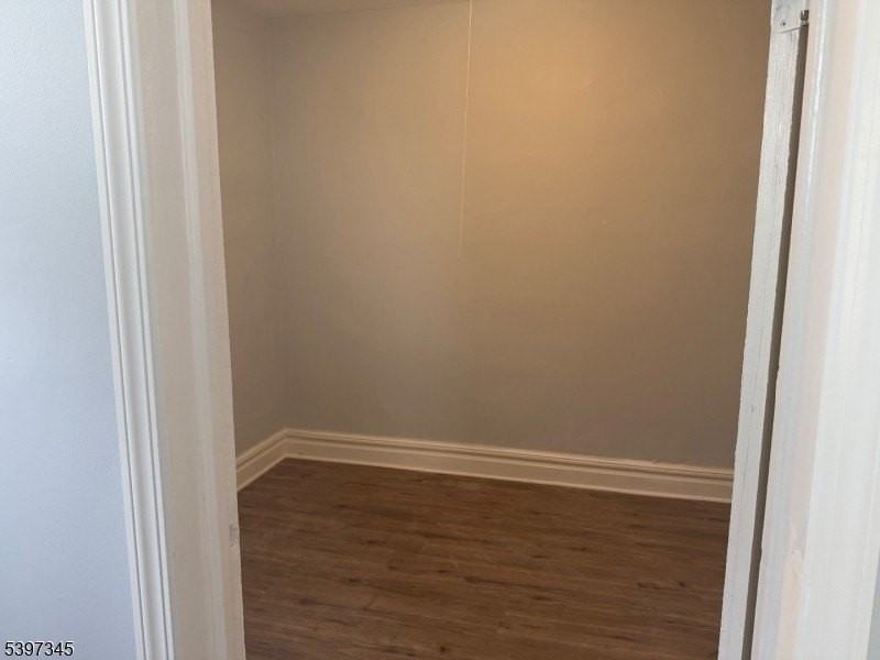 363 Hoover Ave - Photo 5 of 10