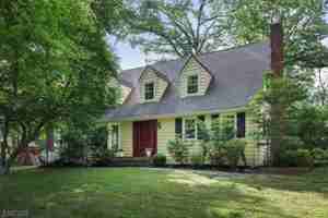 featured image of 924 Maurice Avenue