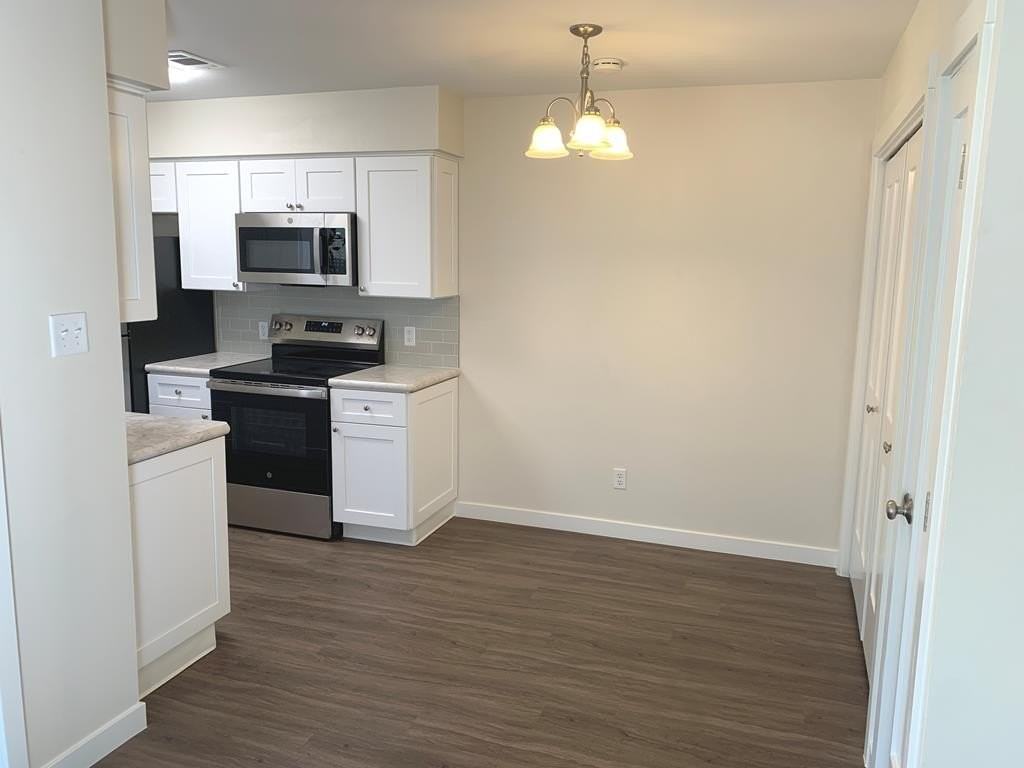 300 Lila Ln - Photo 5 of 25