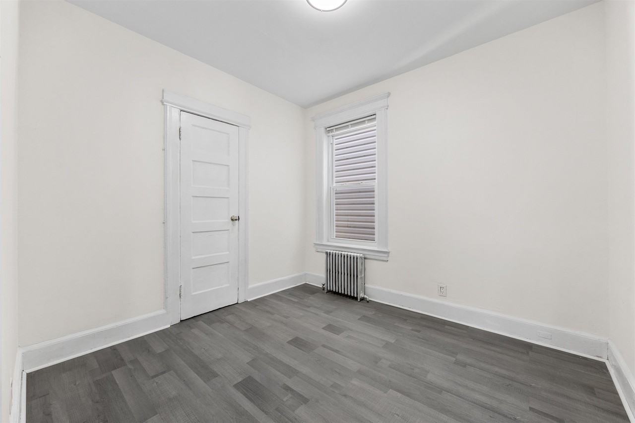 149 Bidwell Ave #2 - Photo 7 of 10