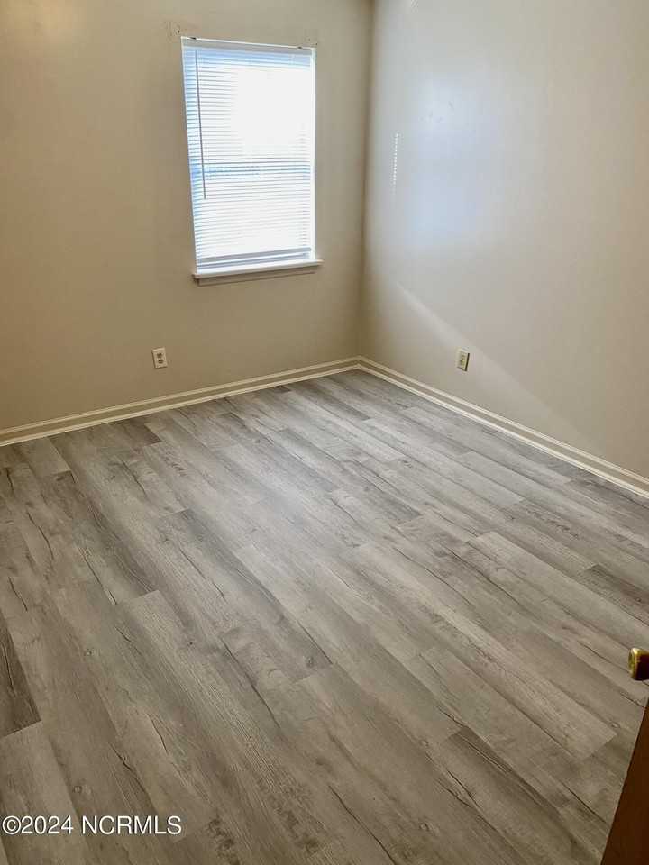 1008 Peed Dr Apt 11 #11 - Photo 2 of 7