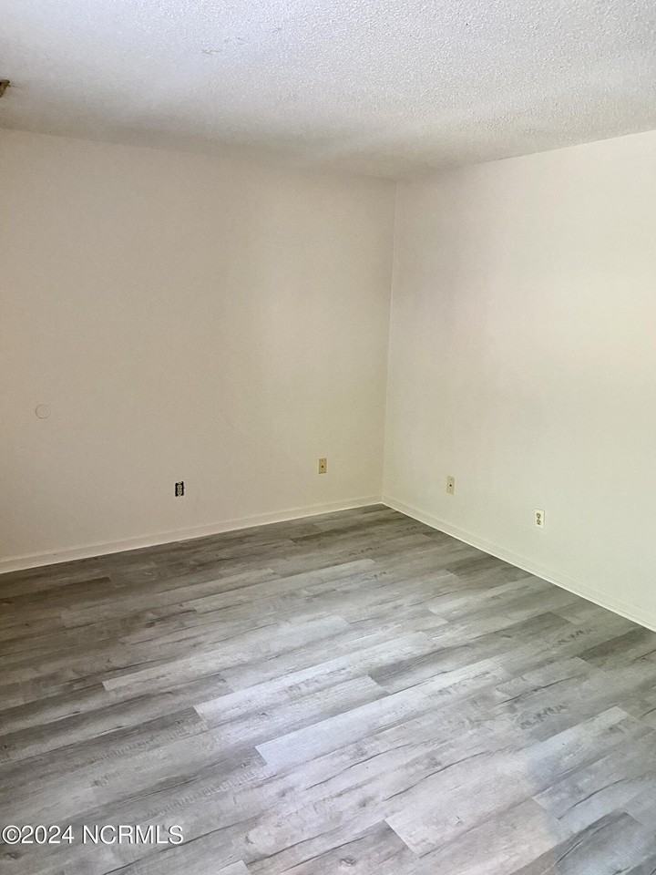 1008 Peed Dr Apt 11 #11 - Photo 6 of 7