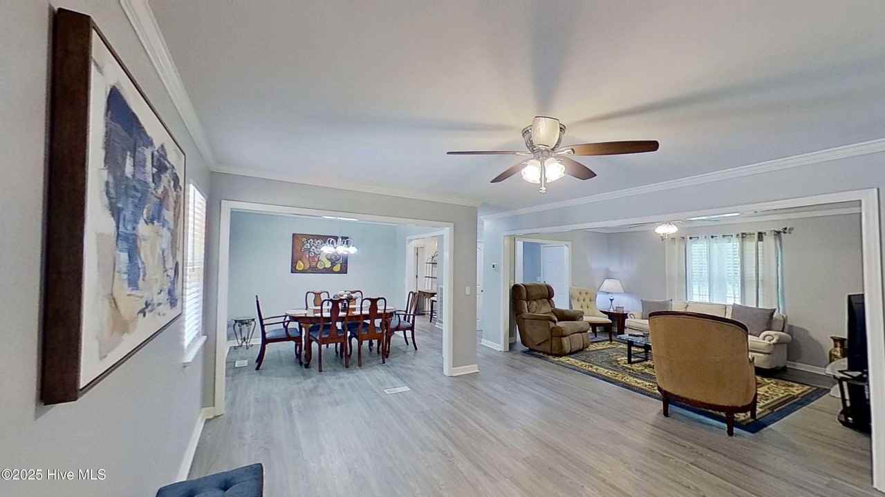 4032 Northwest Rd Ne - Photo 3 of 35